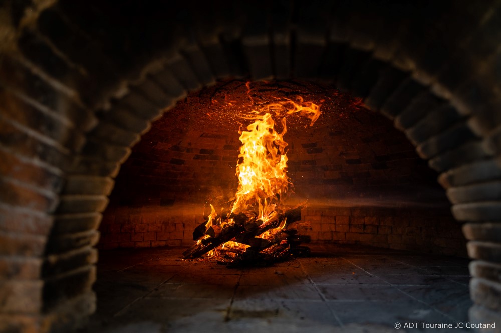 Traditional oven