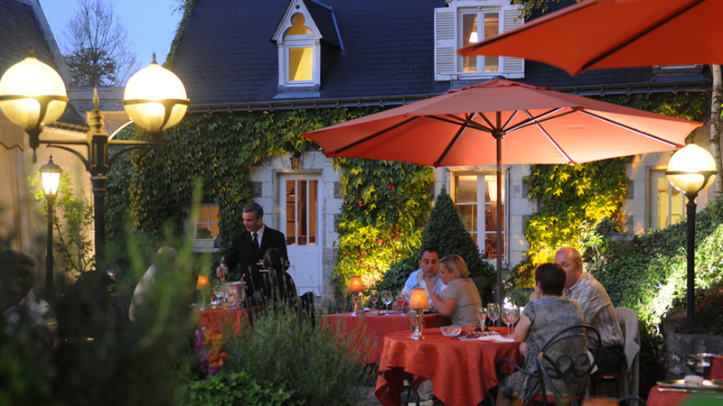 Must-go-to restaurant: La Roche le Roy. French cooking from Tours, Loire Valley.