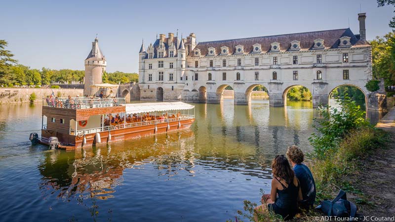 Chenonceau by boat