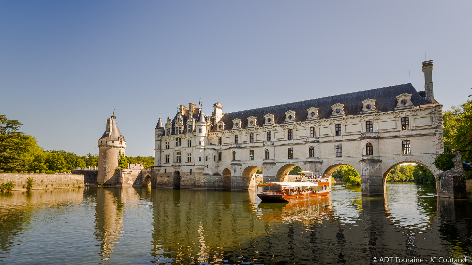A Unique Way To See The Chateau De Chenonceau Loire Valley