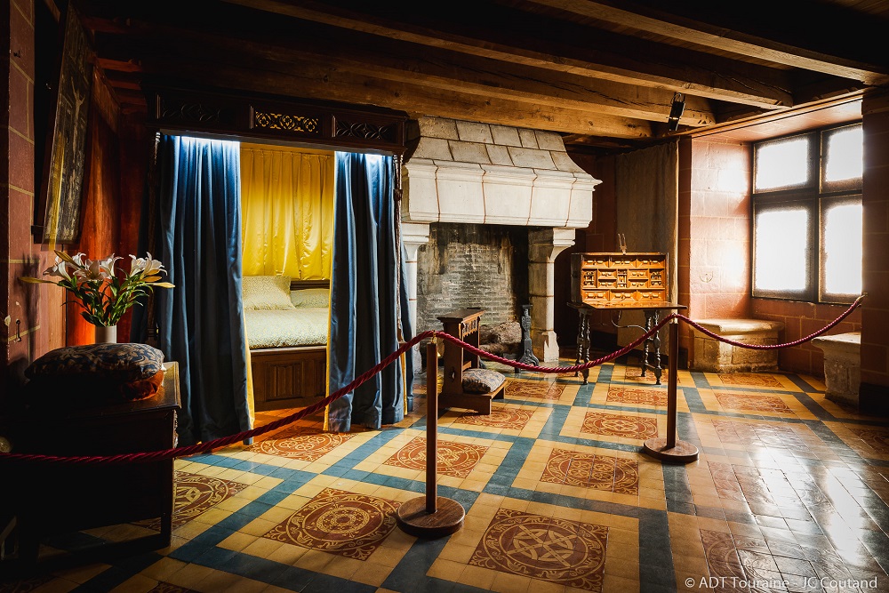 Lady's bedroom