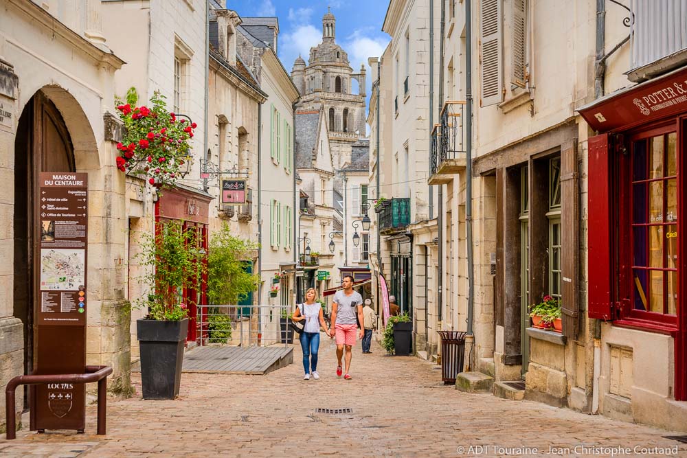 A walk through the streets of Loches