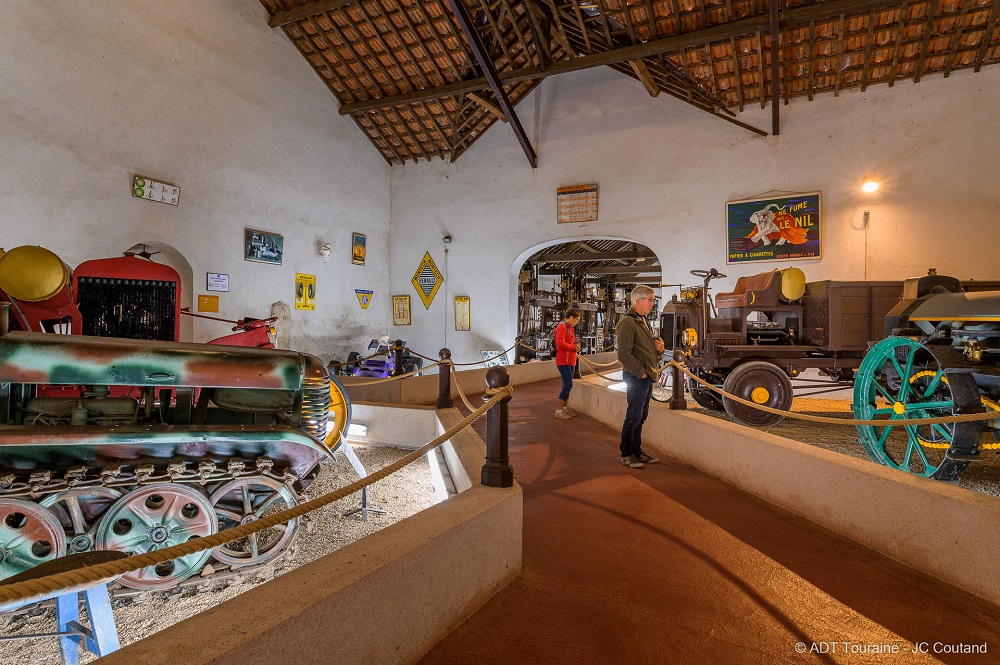 Maurice Dufresne Museum tour