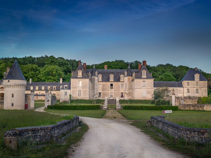 B&B in the castle of Gizeux - Bed and Breakfast, France. An historic guest house in Loire Valley!