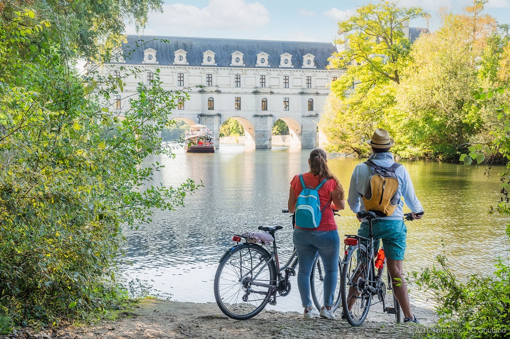 Biking holidays along the River Cher - Chenonceau castle