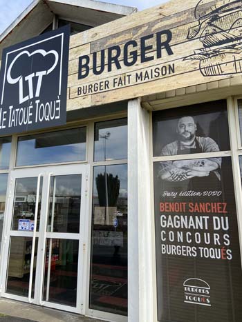 Benoît Sanchez, world burger champion with the Team Burger France. One of his two retsaurants in Tours: Le Tatoué Toqué, Loire Valley.