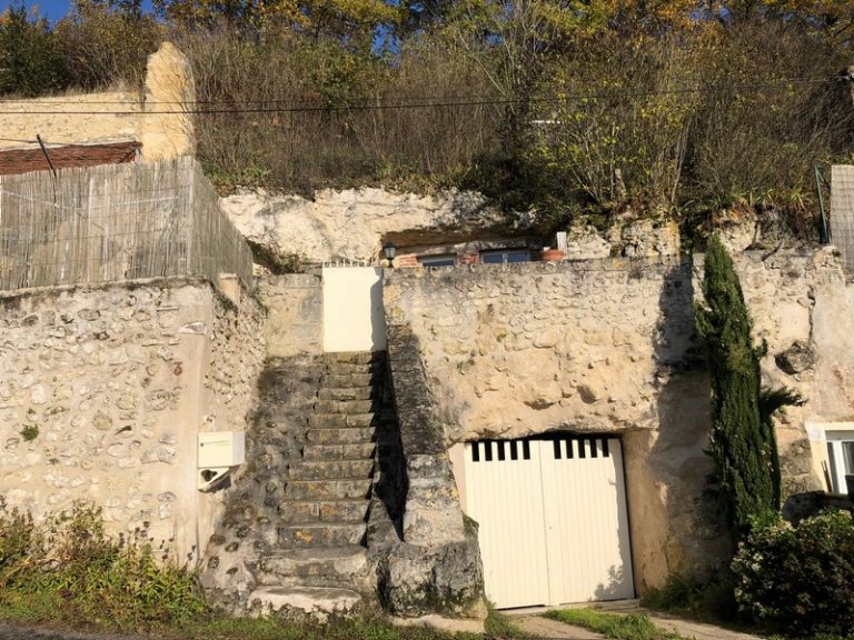 Maison Troglodytique Vouvray-3