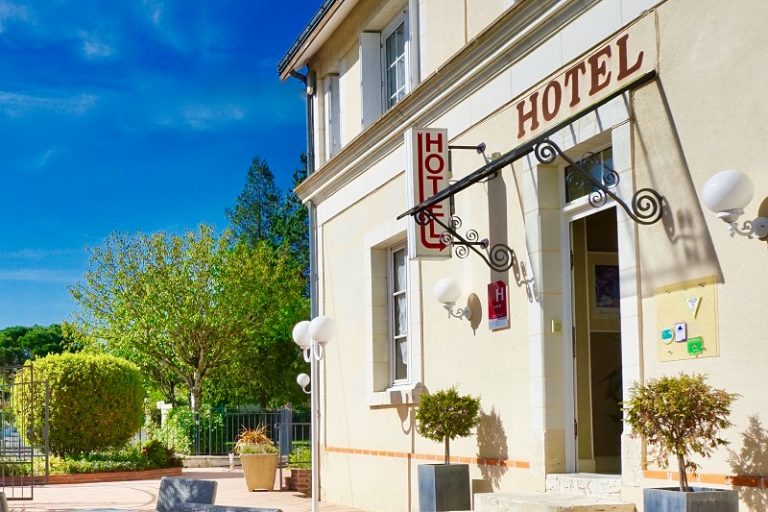 Logis Hotel Restaurant Clair Cottage-1