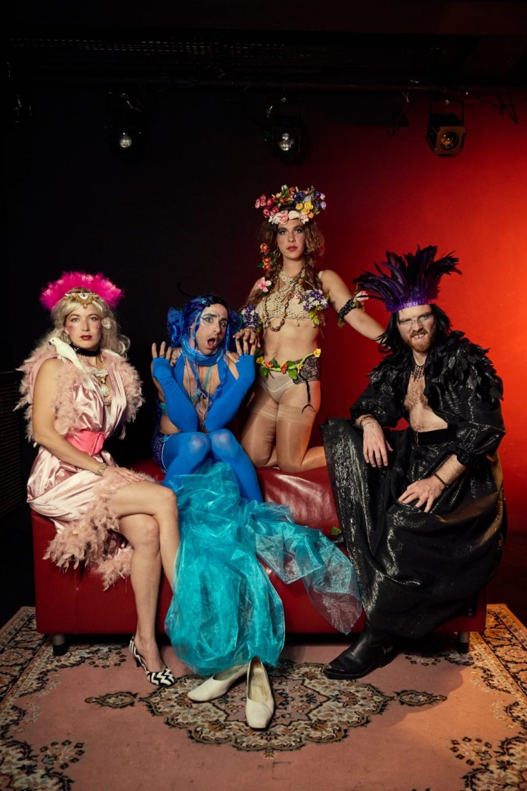 Cabaret Mythique-1