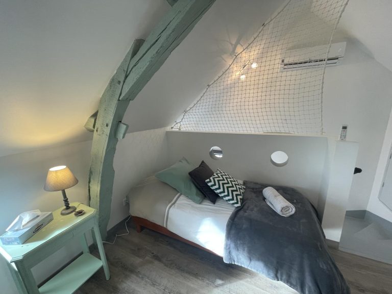 Guest rooms at Onna-13
