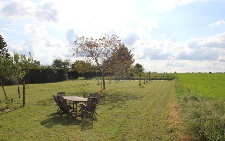 Loire bed-4