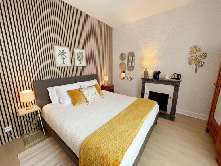 The Tuffeau House-7