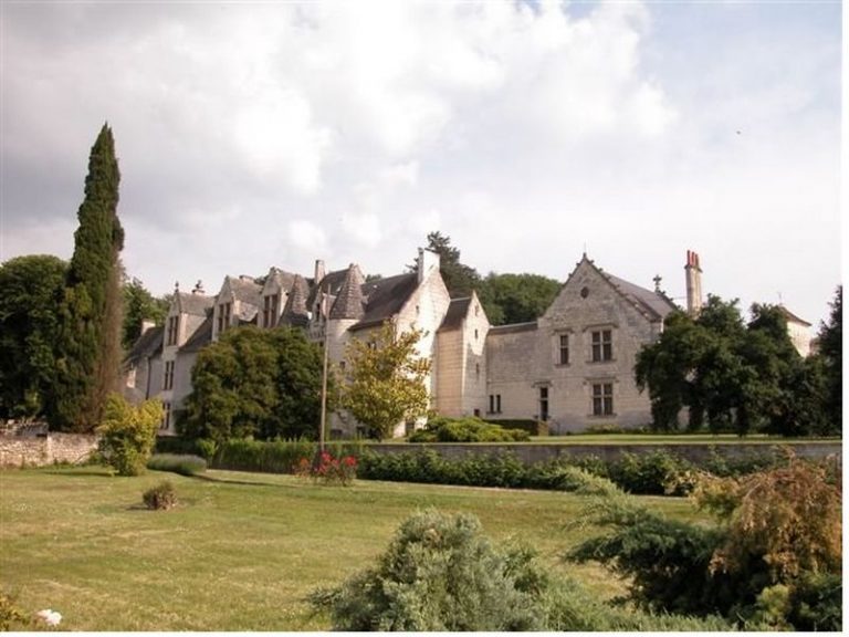 Château De La Vauguyon – Gite Le Théâtre-1