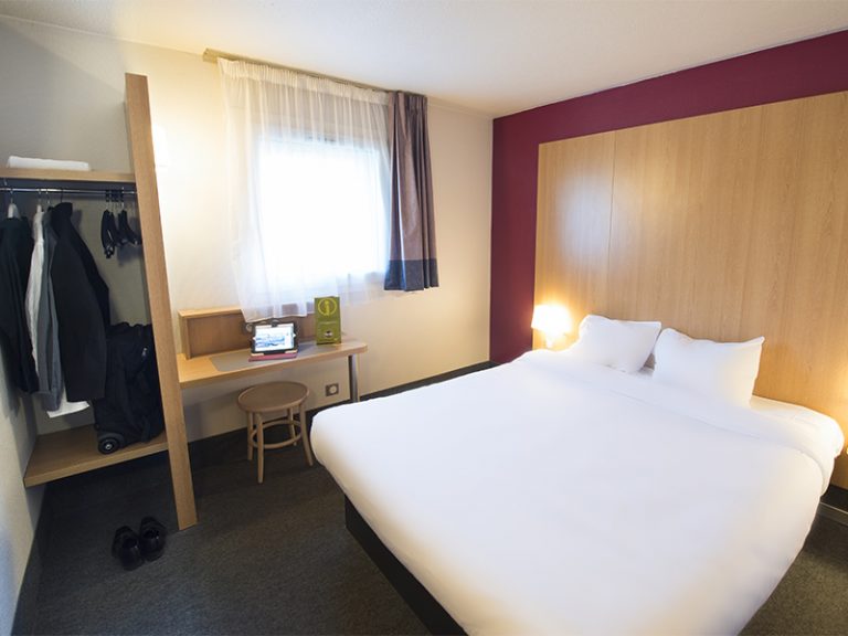 Hotel B&B Saint-Avertin Parc Expo-5
