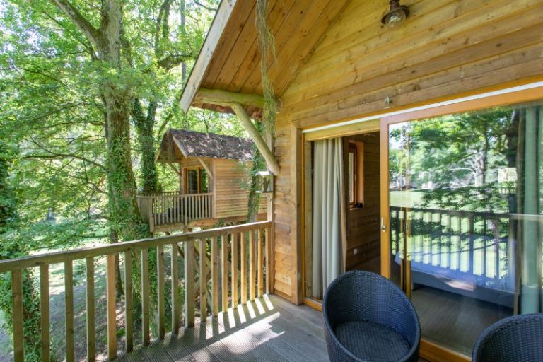 Château De Razay – Cabane dans les bois-5