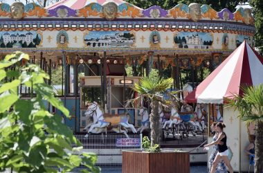 Carrousel_family_park