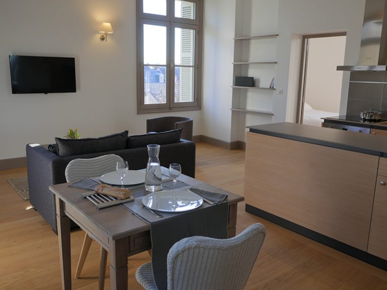 Central Parc Tours – Type 2 **** Bald Cypres-3