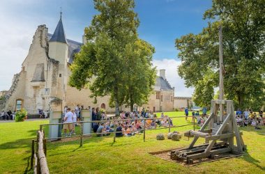 The Royal Army entertainment – Royal fortress of Chinon, France.