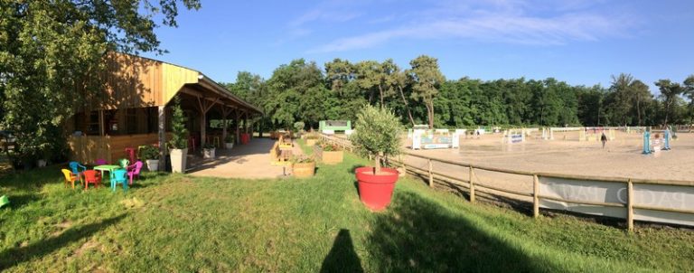 Les Écuries d’Anadé – Horse riding Centre-1