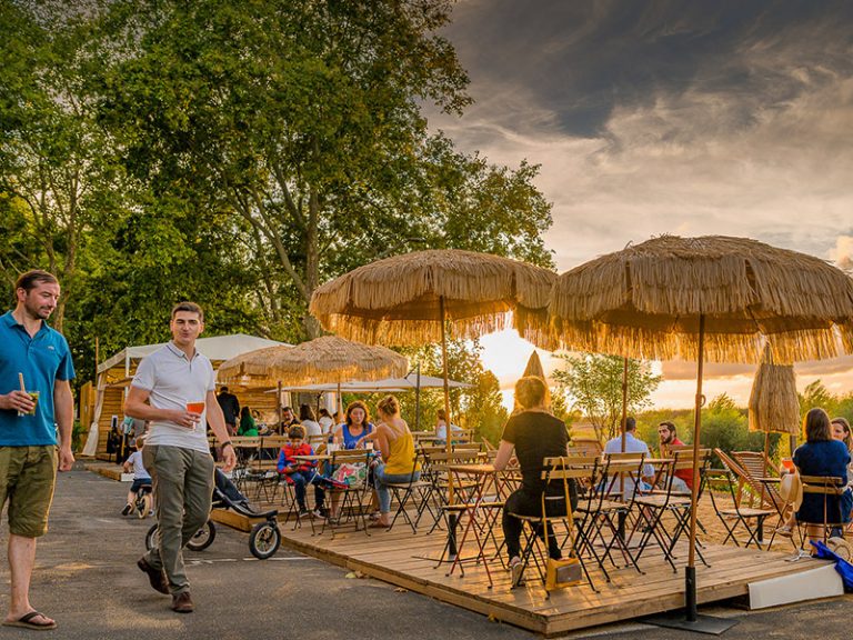 Chez Oscar & Suzette – Guinguette on the banks of the Loire-1