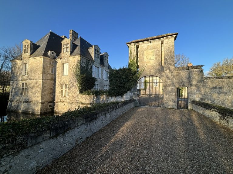 The castle circuit – Hiking in Nord-Touraine-2