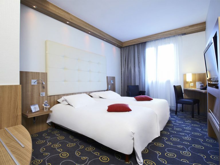 Hotel Kyriad Tours Center-6