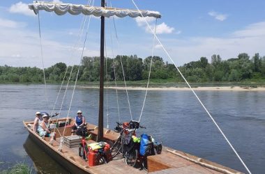 Navette fluviale par Moment de Loire crédit Agence Départementale Tourisme