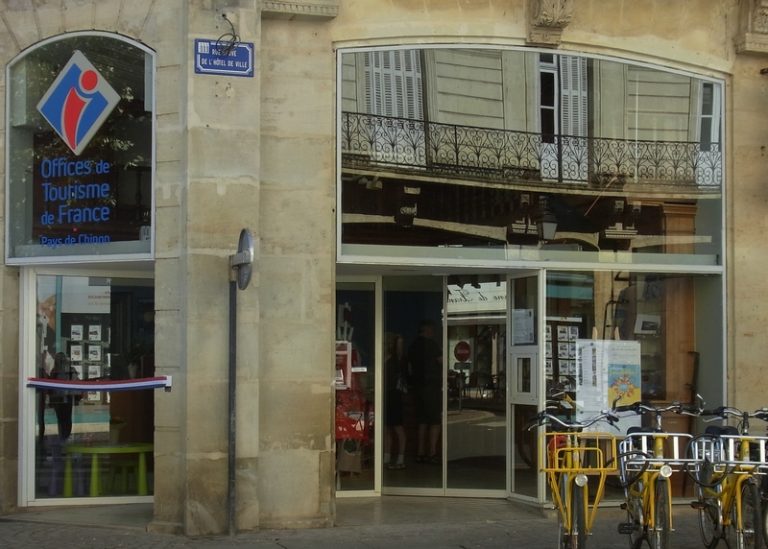 Azay-Chinon Val de Loire Tourist office-1