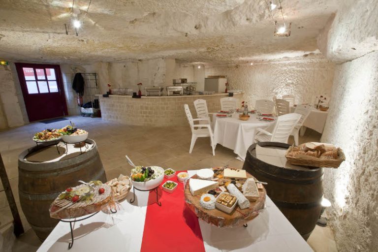 Château Moncontour – Le Repaire de Bacchus-4