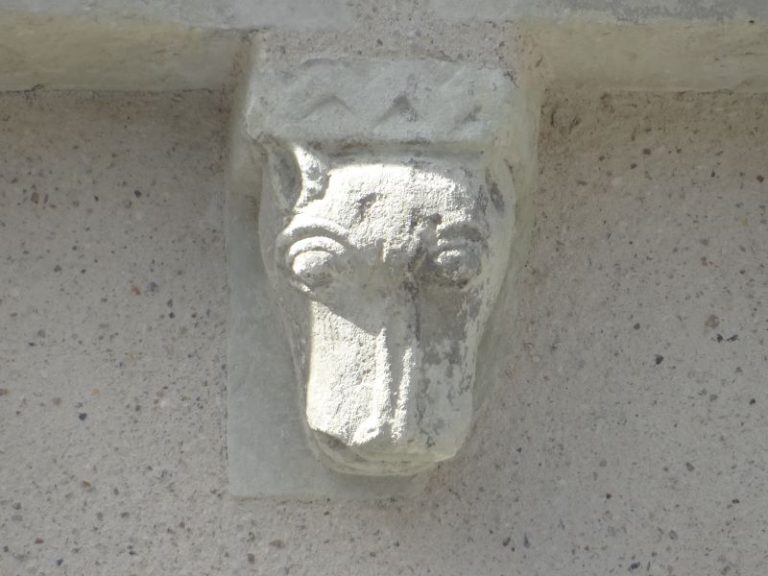 Atelier “Monstres et grimaces” à Mosnes – Petits explorateurs du patrimoine-1