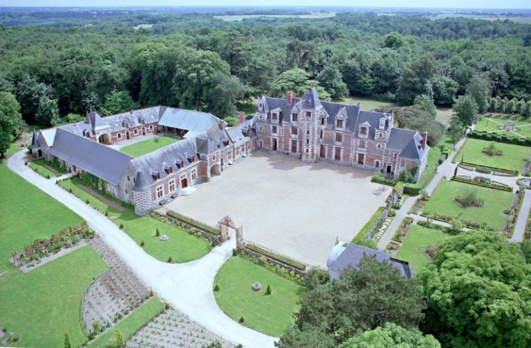 Loft au Château de Jallanges-1