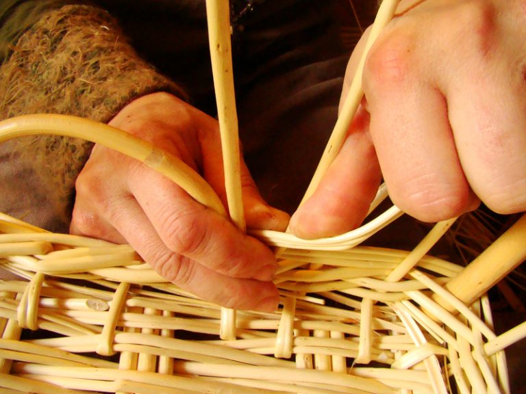 Catherine Romand – Wicker weaving classes-5