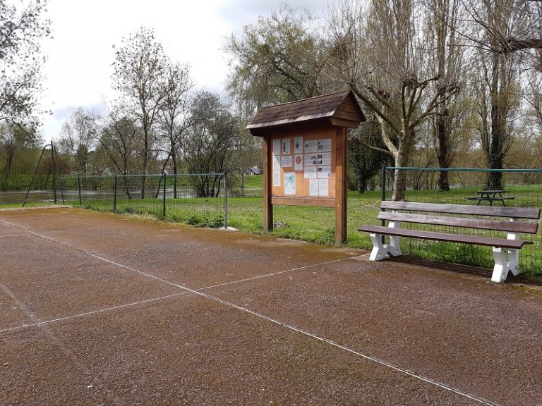 Aire d’accueil et de services “La Guignardière”-1