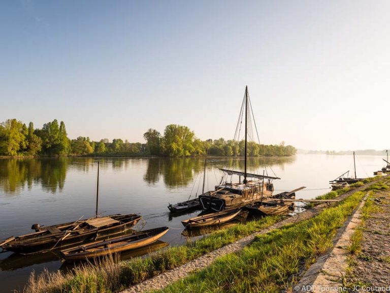 Between Indre and Loire-1