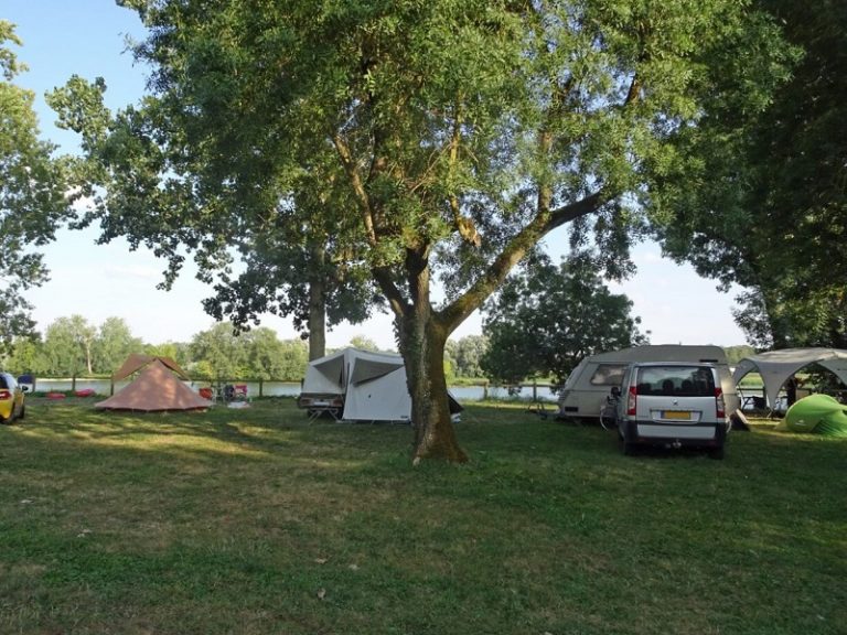 Camping des Bords de Loire-1