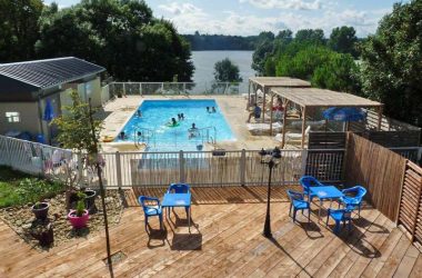 Swimming pool – Les Coteaux du Lac campsite – Loire Valley, France.