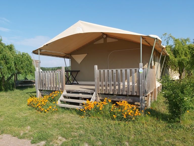 Loire et Châteaux Campsite-3
