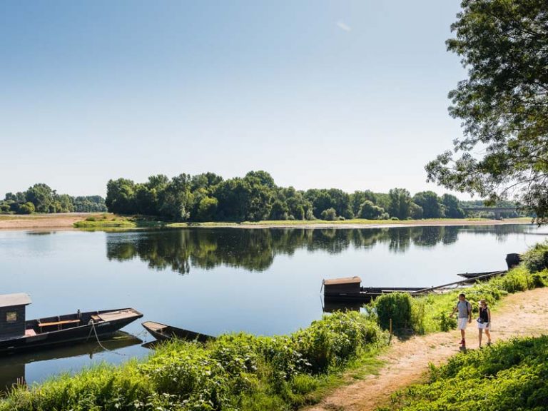 When the Loire and the Vienne rivers meet-1