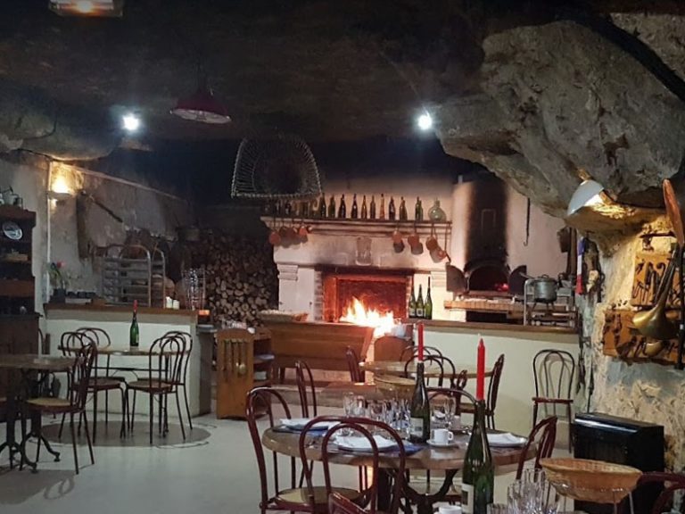 The Cave aux Fouées-3