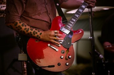 guitare2-loches-valdeloire