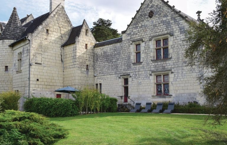 Château De La Vauguyon – Gite Le Théâtre-14