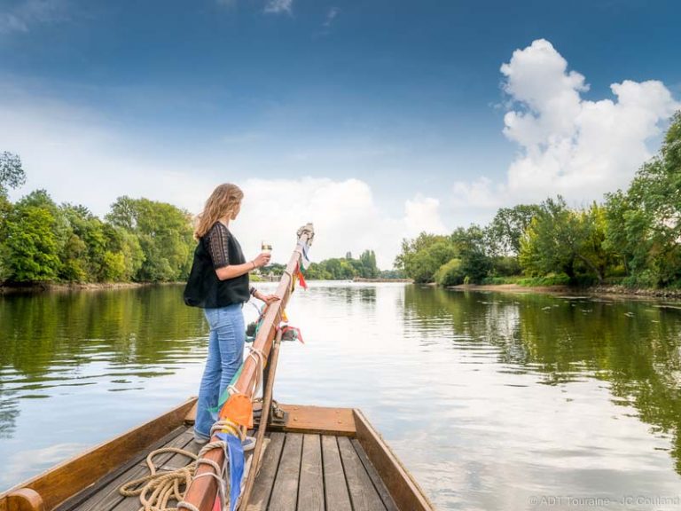 Les Mariniers du Jean Bricau – traditional ‘futreau’ boat on the Cher-3