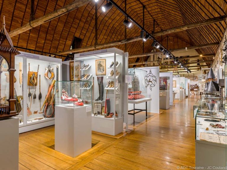 “Compagnonnage” Museum – Trade guilds’ History and Masterpieces-6