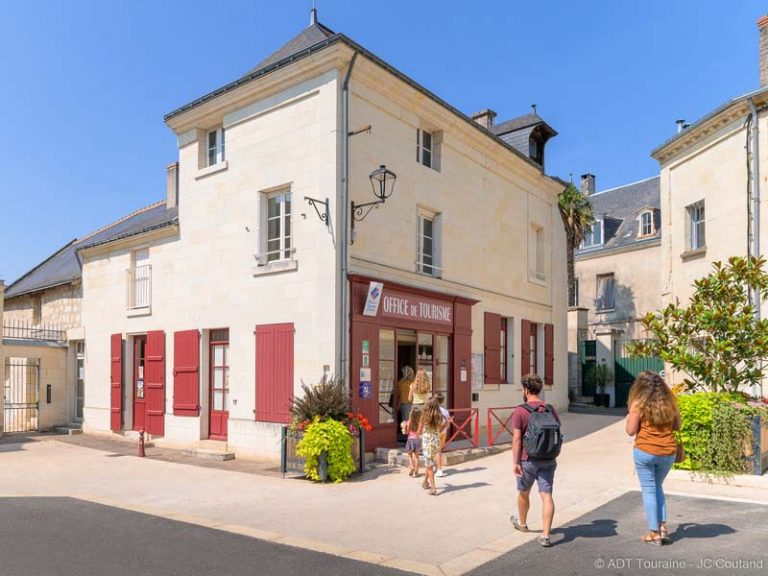 Pays de Bourgueil Tourist Office-1